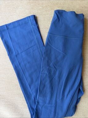 lululemon Oasis blue leggings